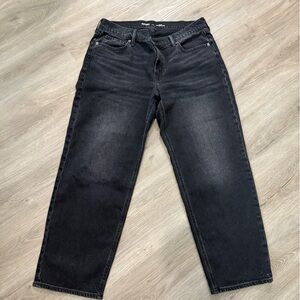 Old navy mid-rise boyfriend jeans